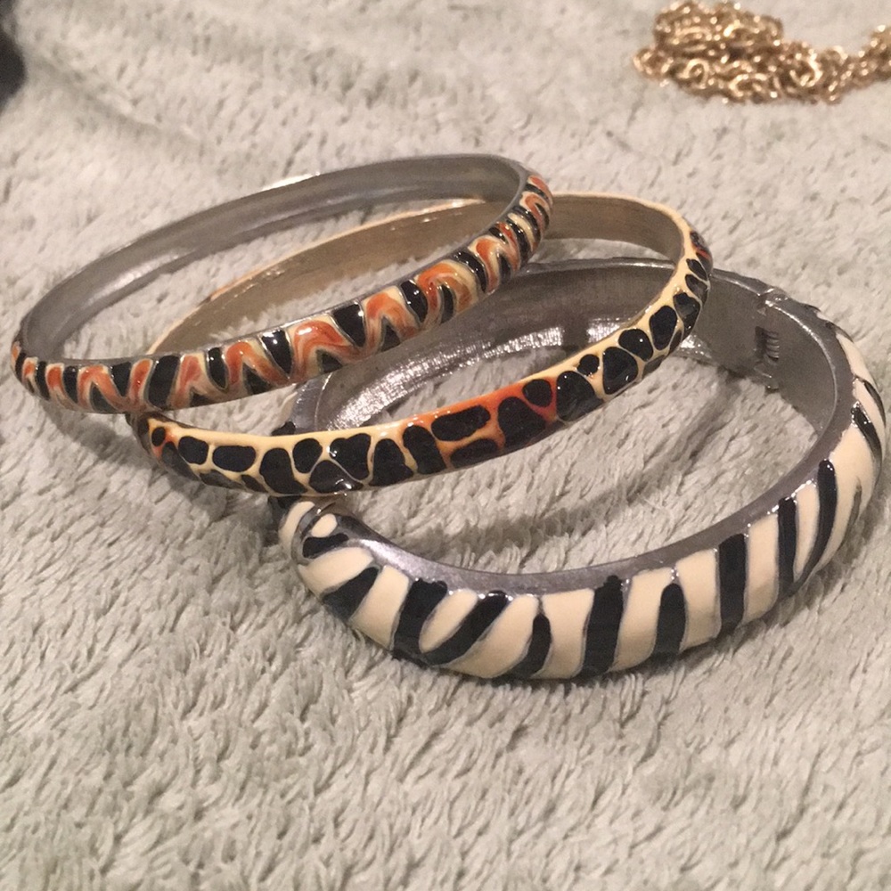 Animal 🦒 🦓 🐅 print bracelets